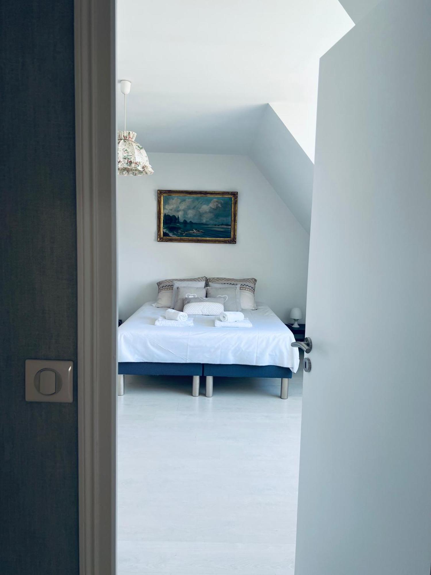 Le Manamour, Style Appart Hotel A 10 Min De Nevers Garchizy Esterno foto